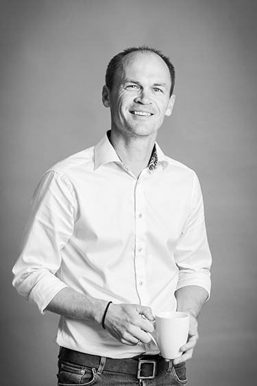 Anders Damgaard, Kontaktdirektør